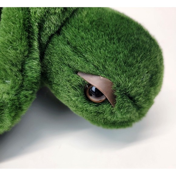 Vintage JLI Green Plush Sea Turtle 1994 The Petting Zoo Realistic Large Eyes 13" - Picture 10 of 13